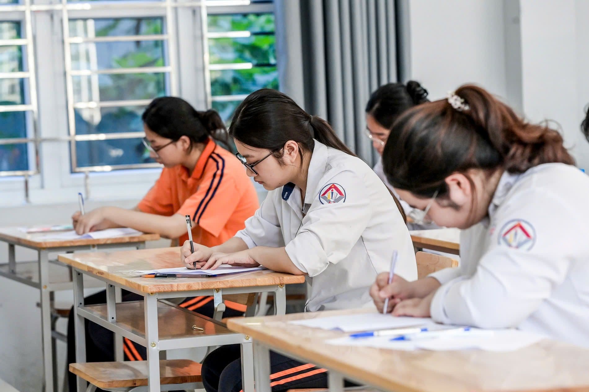 Học sinh làm bài thi THPT Quốc gia 2025