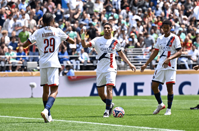 Achraf Hakimi và PSG sẵn sàng đối đầu Inter Miami tại FIFA Club World Cup 2025.
