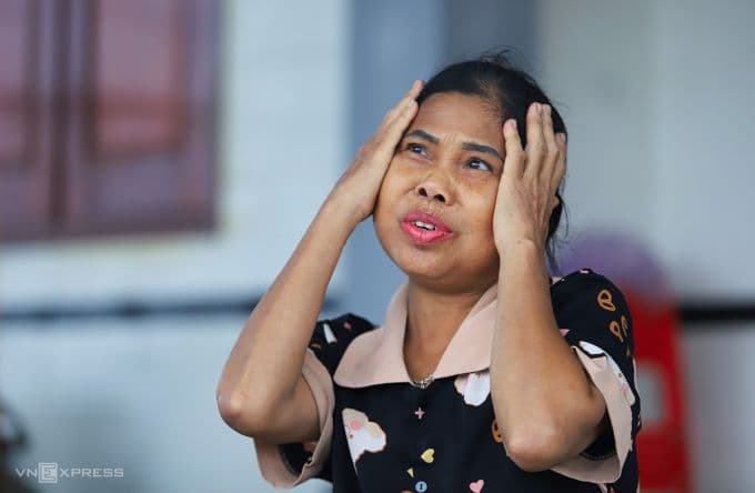 Bà Phạm Thị Bồng, người dân Hà Tĩnh, mô tả nỗi sợ hãi và kinh nghiệm thích ứng với bão lũ