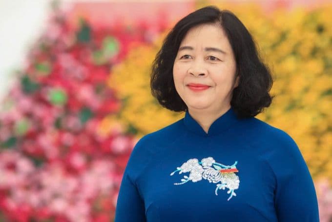 Bí thư Thành ủy Hà Nội Bùi Thị Minh Hoài trong một phiên làm việc, thể hiện sự lãnh đạo và tầm nhìn cho Thủ đô.