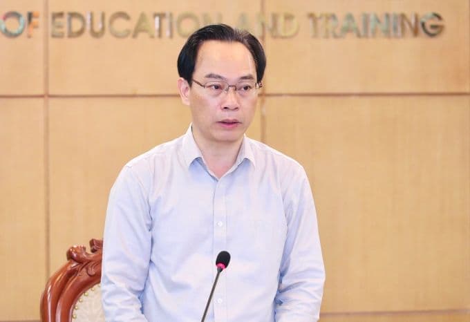 Bộ trưởng Giáo dục và Đào tạo Hoàng Minh Sơn phát biểu về định hướng và cải cách giáo dục tương lai.