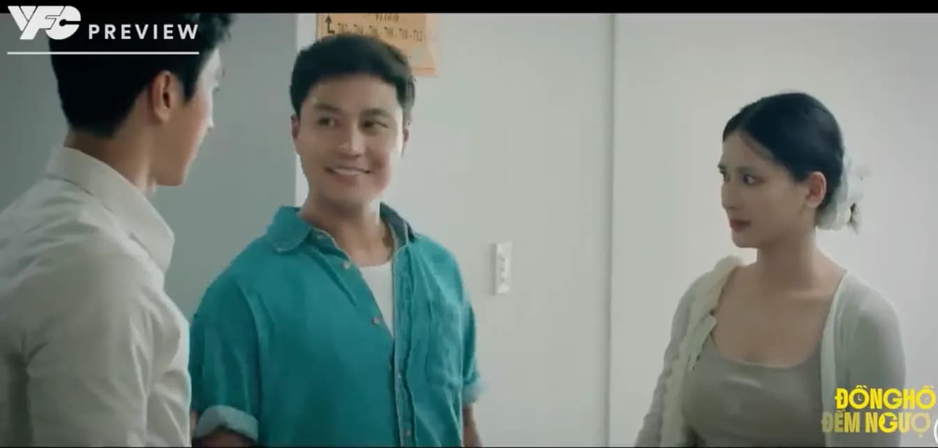 Ba nhân vật trong phim 'Đồng Hồ Đếm Ngược' mỉm cười, tượng trưng cho khía cạnh tích cực của việc quản lý thời gian.