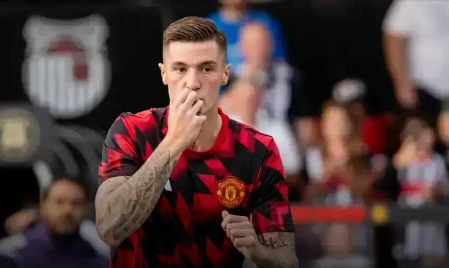 Benjamin Sesko gửi thông điệp đến HLV Amorim, mong muốn cơ hội đá chính