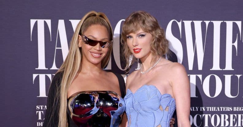 Beyoncé và Taylor Swift tại buổi ra mắt phim The Eras Tour, biểu tượng của cuộc đua VMA 2025.