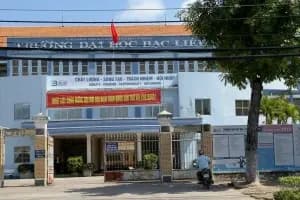 Biển hiệu 'Thanh tra' trên một tòa nhà, tượng trưng cho cuộc thanh tra các dự án bất động sản của Vinaconex
