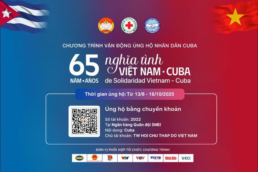 Biểu ngữ chương trình "65 năm nghĩa tình Việt Nam – Cuba" với cờ hai nước và thông tin ủng hộ.