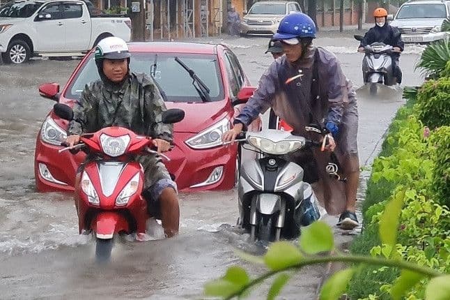 Bản đồ dự báo diễn biến không khí lạnh và mưa lớn tại miền Bắc, miền Trung Việt Nam.