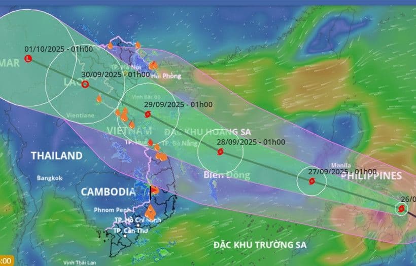 Bản đồ dự báo đường đi của bão Bualoi (bão số 10) hướng vào các tỉnh miền Trung