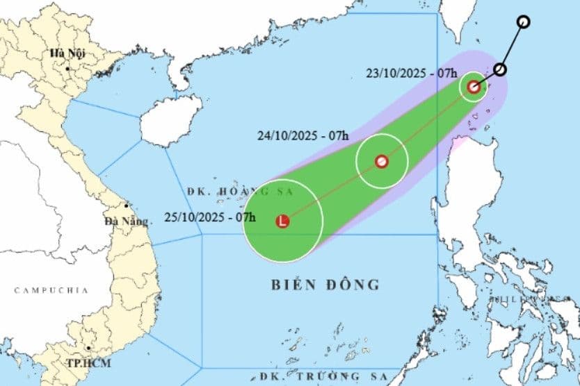 Bản đồ dự báo đường đi của không khí lạnh và áp thấp nhiệt đới ảnh hưởng đến Việt Nam.