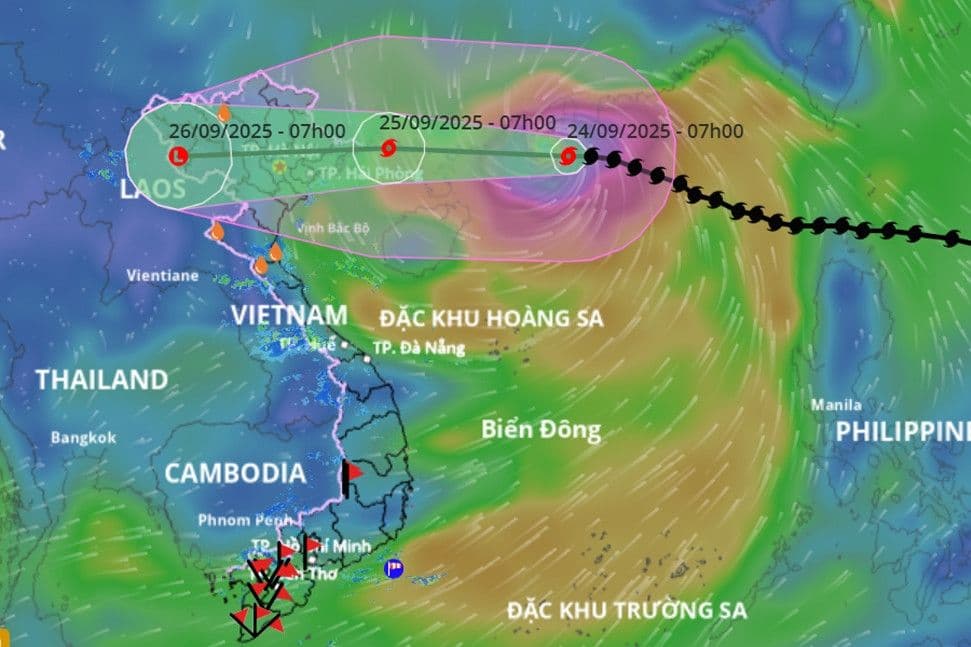 Bản đồ dự báo đường đi và cường độ của bão trên khu vực miền Bắc.