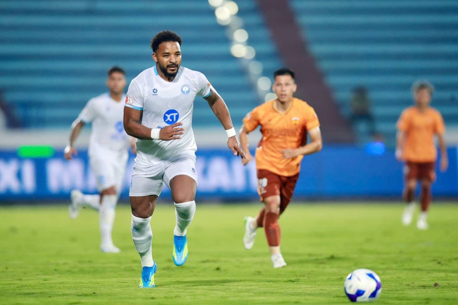 Bảng xếp hạng V-League 2025/26 sau vòng 18, phản ánh vị trí của các đội bóng