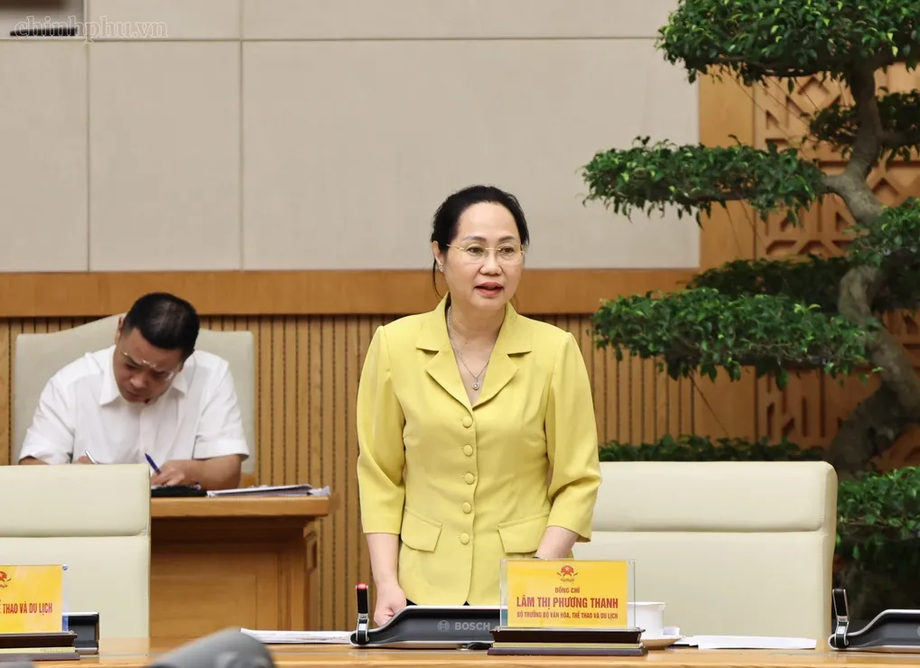 Bộ trưởng Văn hóa, Thể thao và Du lịch Lâm Thị Phương Thanh phát biểu tại cuộc họp
