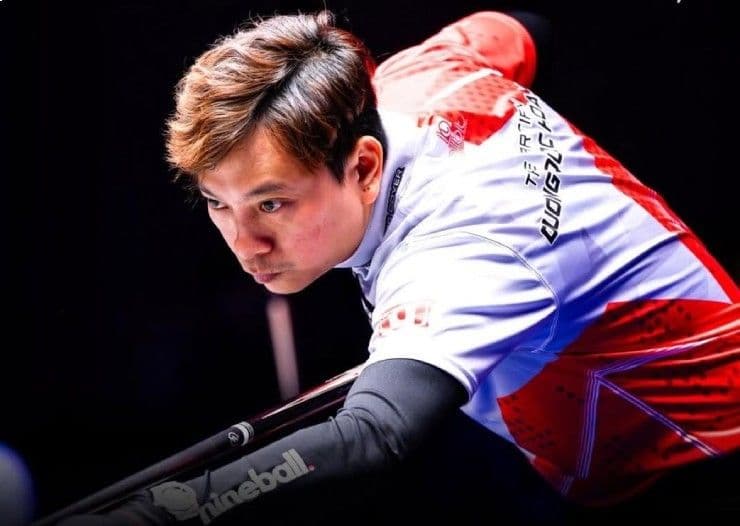 Cơ thủ Dương Quốc Hoàng thi đấu, thể hiện tinh thần chiến đấu của đoàn Việt Nam