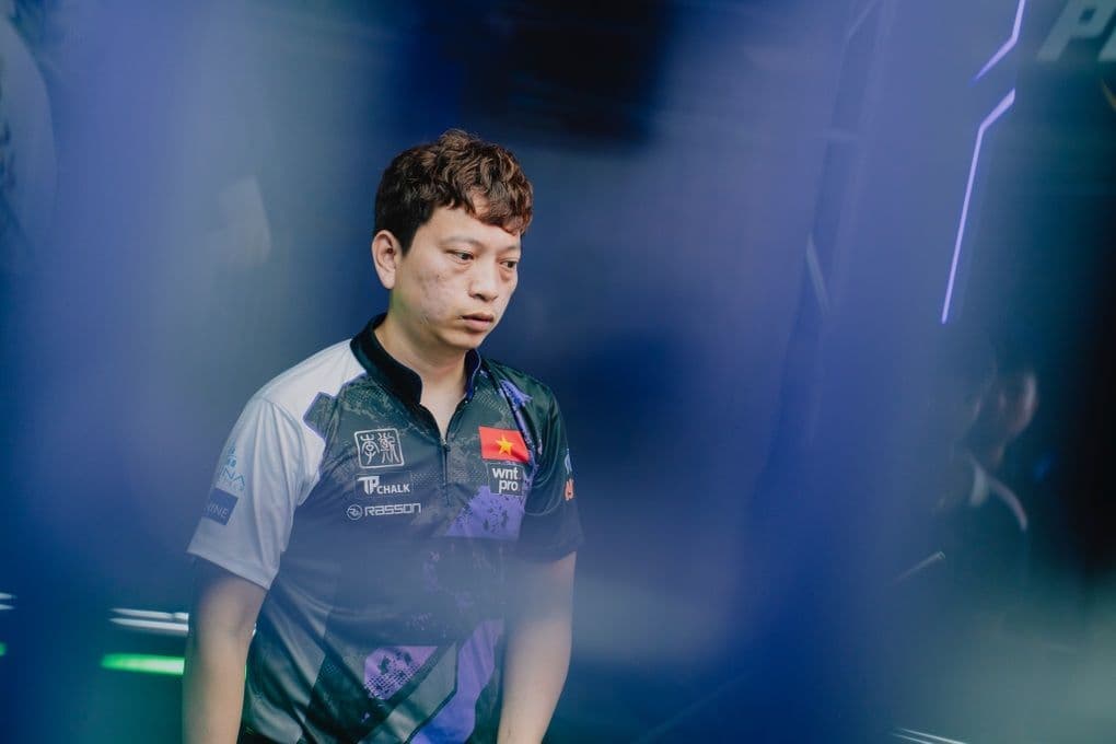 Cơ thủ Lường Đức Thiện với vẻ mặt tập trung, sẵn sàng cho hành trình đầy thử thách phía trước