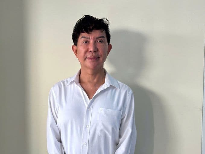 Ca sĩ Long Nhật bị khởi tố và bắt tạm giam vì tội tổ chức sử dụng trái phép chất ma túy.
