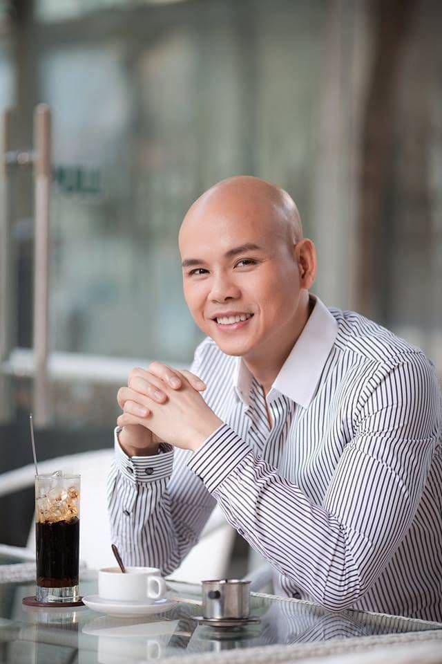 Ca sĩ Phan Đinh Tùng, người khởi xướng vụ kiện bản quyền "Khúc hát mừng sinh nhật".