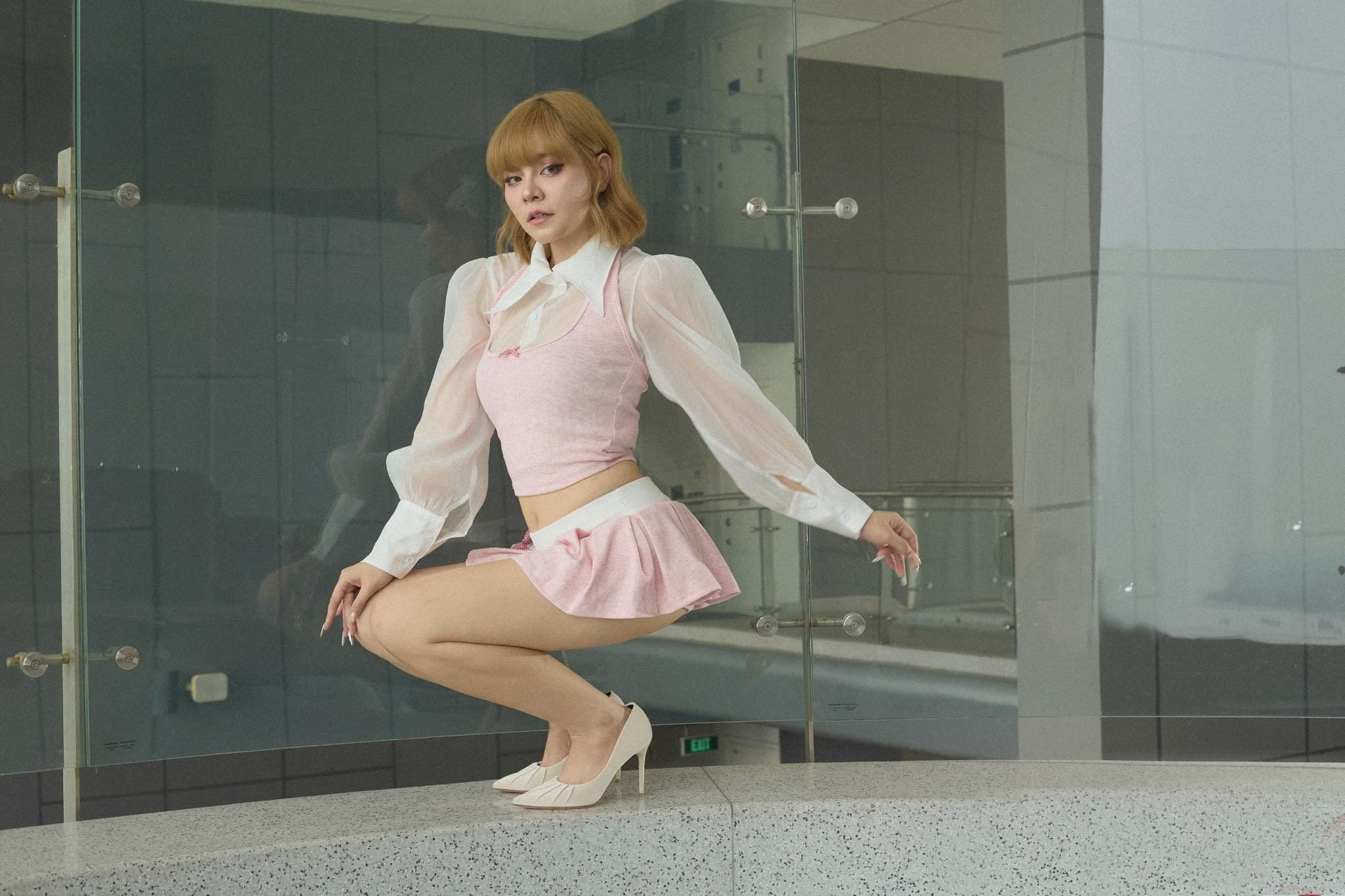 Ca sĩ TIA, người thể hiện "Ai đưa em về", đang xây dựng dấu ấn cá nhân sau thành công viral.