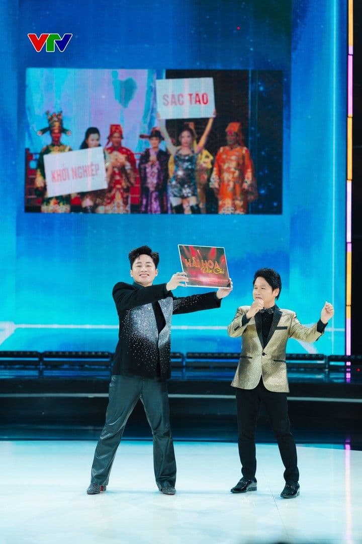 Ca sĩ Tùng Dương lần đầu tham gia Táo Quân với vai diễn trong tiểu phẩm 'Hái hoa dân chủ'