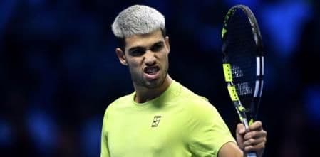 Carlos Alcaraz thể hiện sự quyết tâm cao độ trong trận đấu đỉnh cao