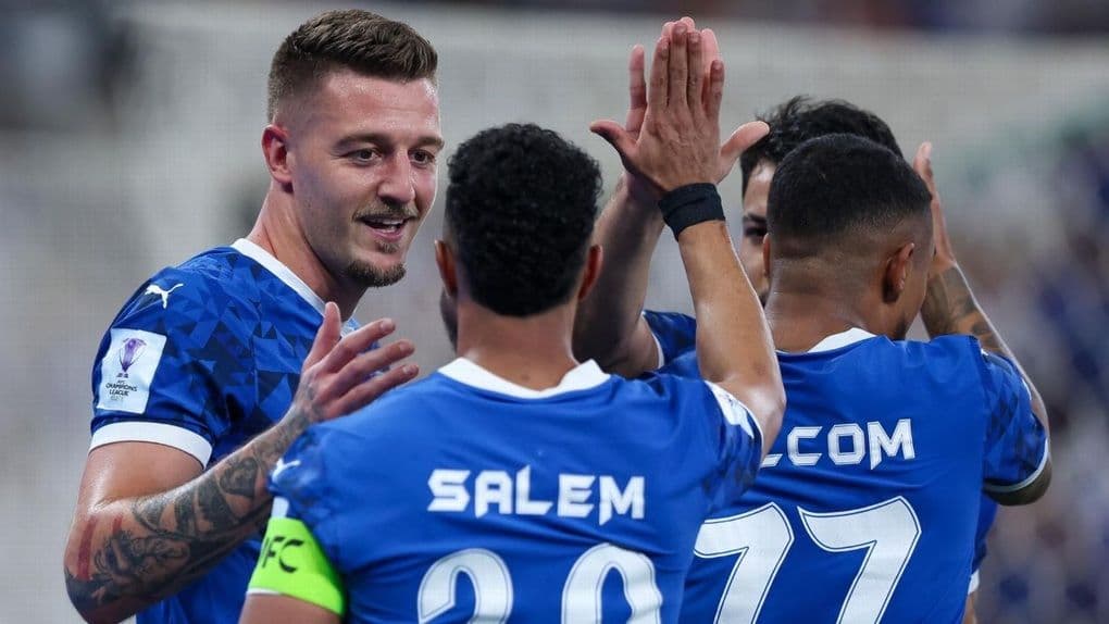 Các cầu thủ Al Hilal ăn mừng, thể hiện bản lĩnh và tiềm lực của đội bóng châu Á.