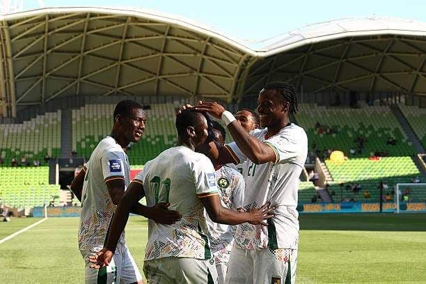 Các cầu thủ Cameroon ăn mừng bàn thắng vào lưới Trung Quốc trong trận giao hữu FIFA Series.