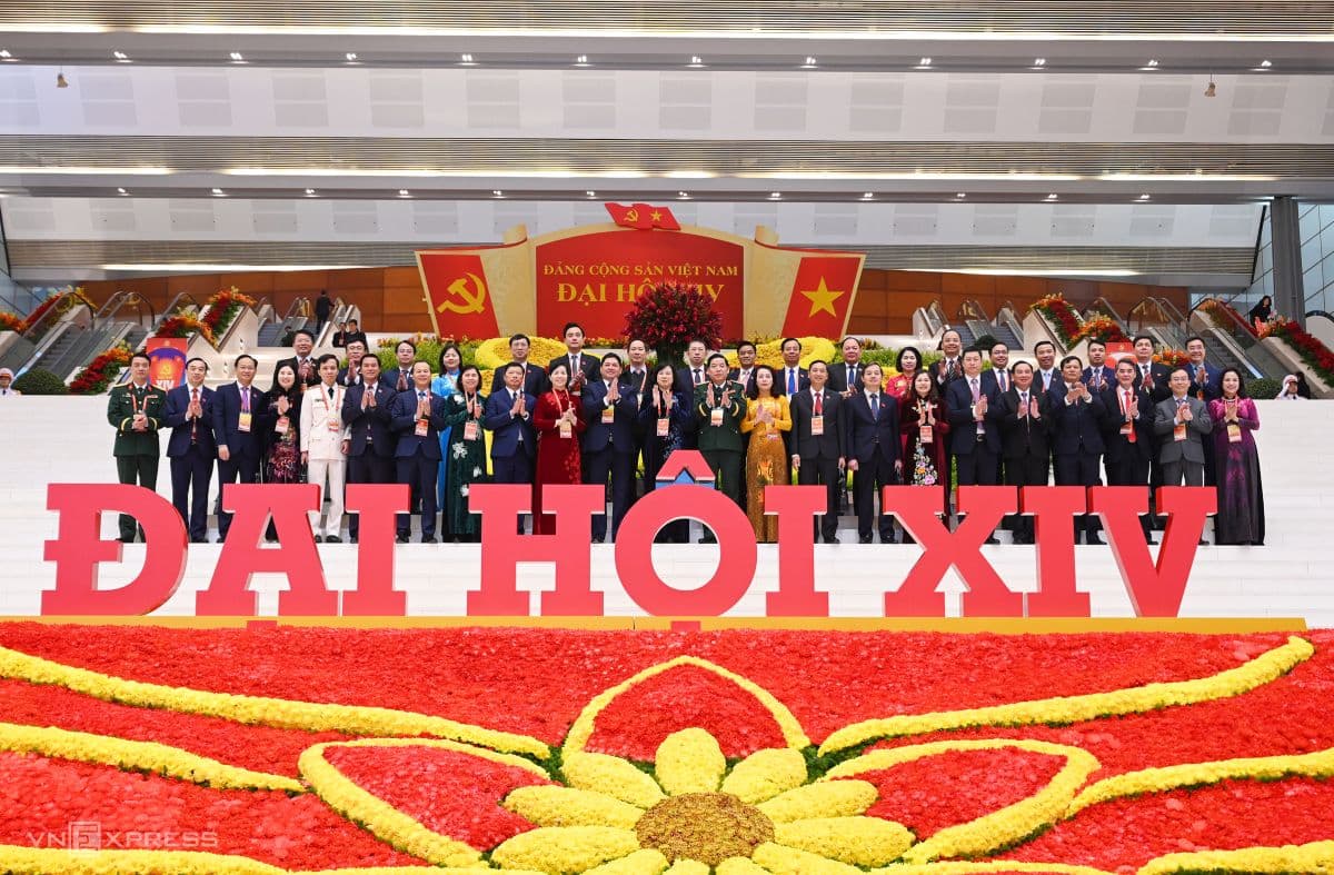 Các đại biểu tham dự Đại hội Đảng toàn quốc lần thứ XIV tại trung tâm hội nghị.