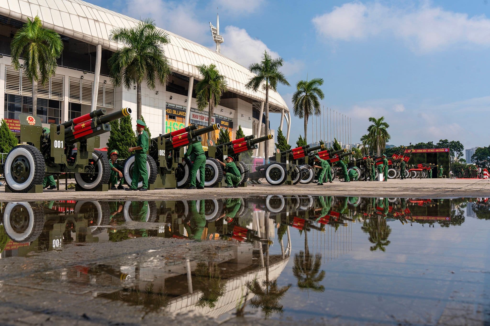 Các khẩu pháo lễ được chuẩn bị kỹ lưỡng, sẵn sàng cho các buổi tổng hợp luyện và tổng duyệt Đại lễ Quốc khánh.