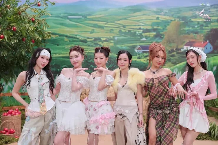 Các nữ nghệ sĩ chương trình Em xinh say hi, đối thủ mạnh trên đấu trường trending Việt Nam.