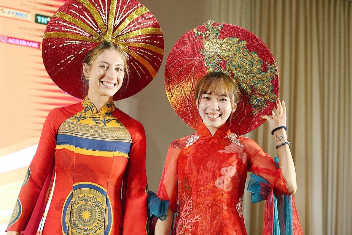 Các ứng viên Hoa khôi VTV Cup 2025 rạng rỡ trong trang phục áo dài truyền thống