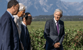 Các nhà lãnh đạo kinh tế thảo luận về tương lai chính sách thương mại và các phương án thay thế.