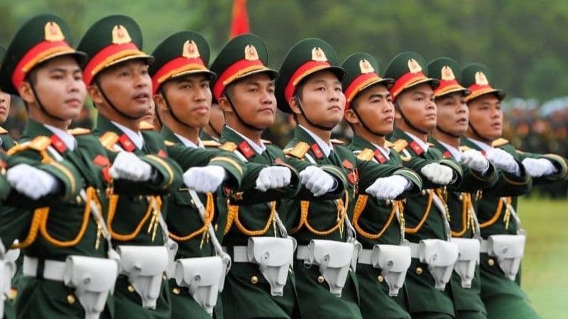 Các quân nhân Việt Nam tham gia buổi tổng hợp luyện diễu binh, diễu hành chuẩn bị cho Đại lễ Quốc khánh.