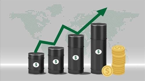 Các thùng dầu với biểu tượng đô la và mũi tên xanh hướng lên, minh họa giá xăng dầu tăng, gây ảnh hưởng đến tâm lý người tiêu dùng.