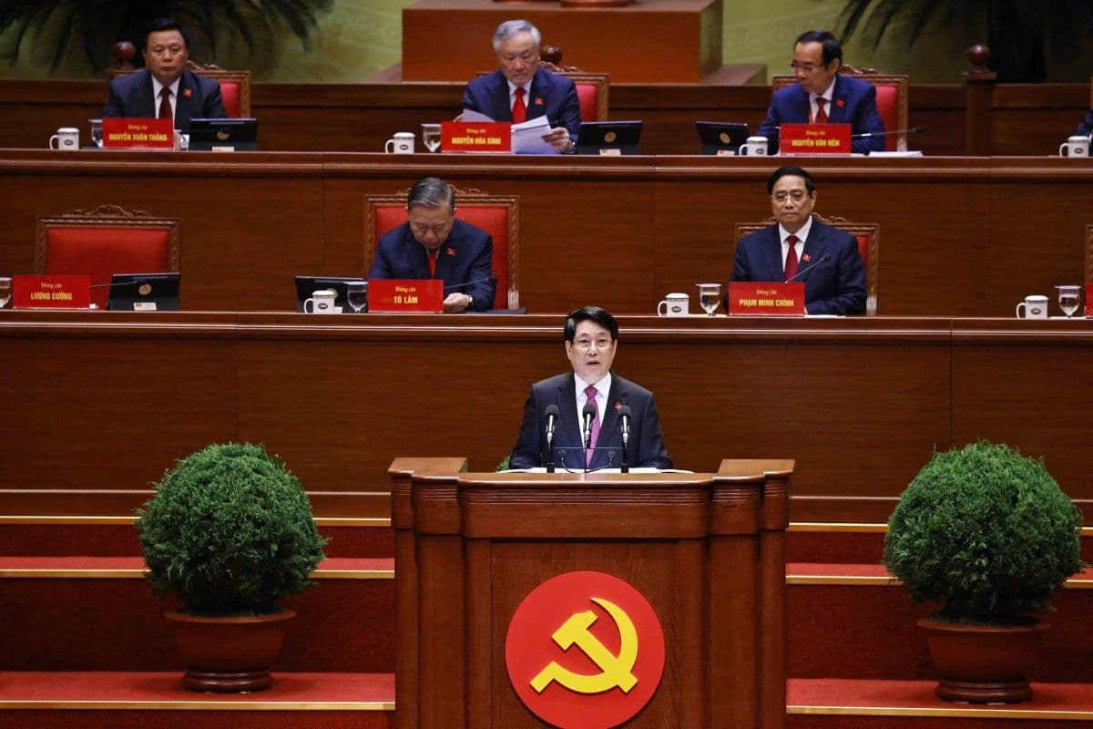 Chủ tịch nước Lương Cường đọc diễn văn khai mạc, nhấn mạnh trách nhiệm và minh bạch trong thực thi chính sách.