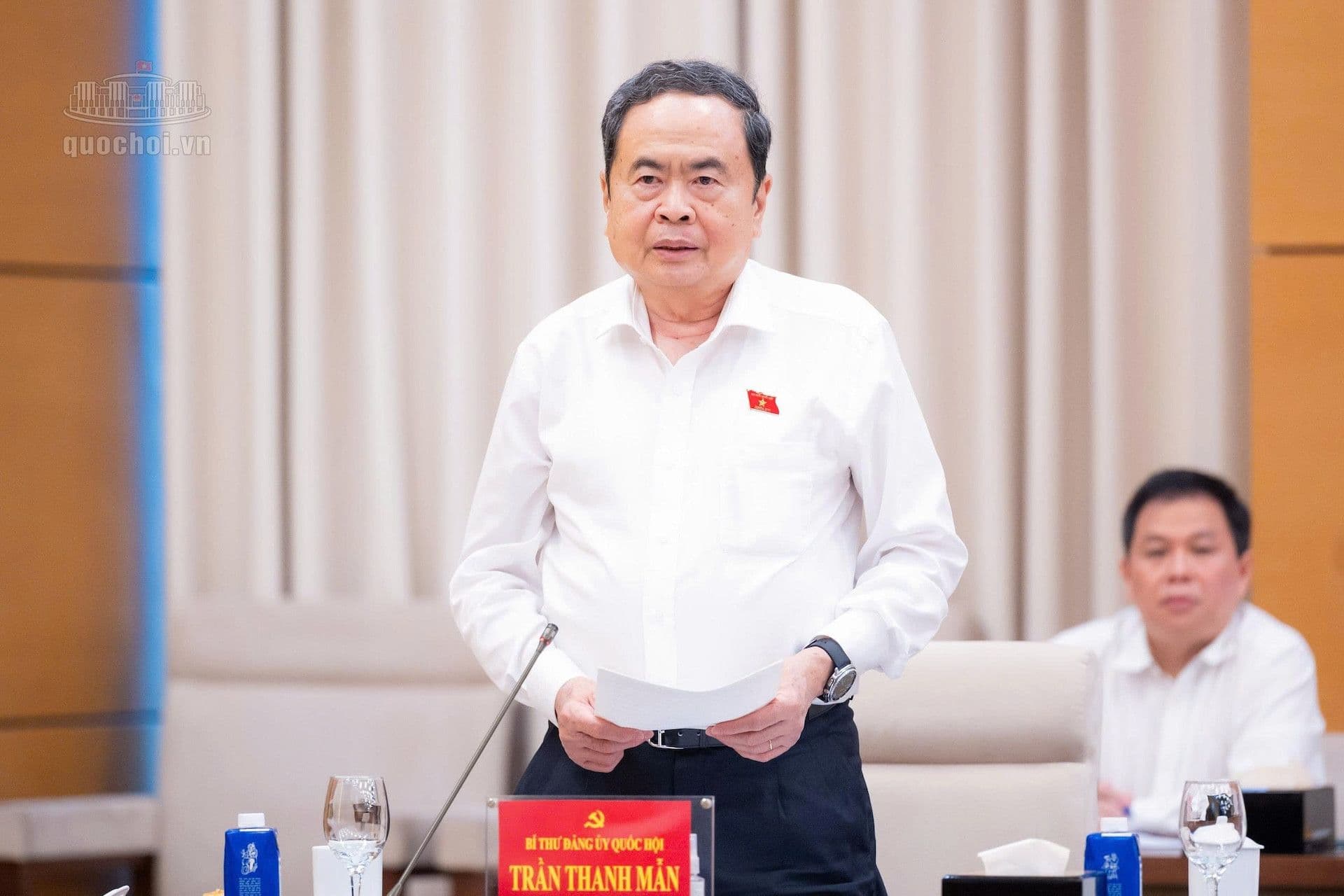 Chủ tịch Quốc hội Trần Thanh Mẫn phát biểu, nhấn mạnh chất lượng và hiệu quả trong công tác cán bộ Quốc hội