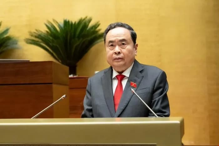 Chủ tịch Quốc hội Trần Thanh Mẫn phát biểu tại phiên khai mạc, thể hiện sự cam kết và gánh nặng trọng trách của người lãnh đạo.