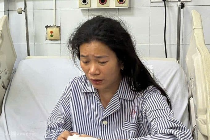 Chị Thùy Linh, một nạn nhân sống sót, vẫn còn bàng hoàng sau vụ lật tàu, thể hiện nỗi đau còn lại.