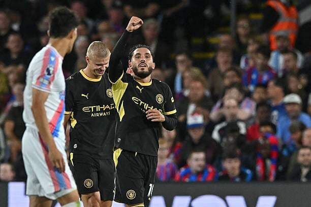 Cherki ăn mừng bàn thắng, góp phần vào chiến thắng 4-1 của Man City trước Crystal Palace