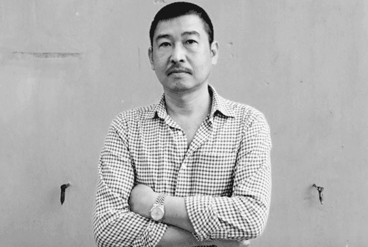 Chân dung họa sĩ Lê Thiết Cương, người để lại di sản nghệ thuật tối giản vượt thời gian.