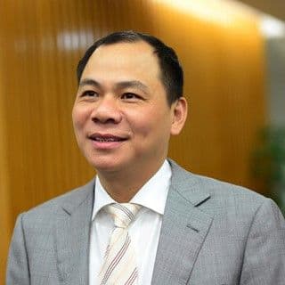 Chân dung tỷ phú Phạm Nhật Vượng, nhà sáng lập Vingroup và VinFast.