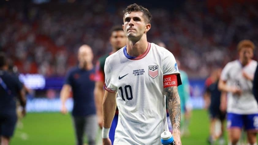 Christian Pulisic, ngôi sao của đội tuyển Mỹ, trên sân cỏ trong trận đấu giao hữu chuẩn bị cho World Cup 2026.