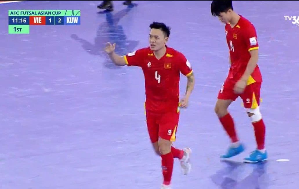 Châu Đoàn Phát ăn mừng bàn thắng rút ngắn tỷ số cho đội tuyển Futsal Việt Nam