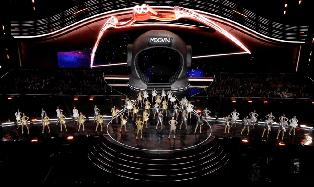 Chung kết Hoa hậu Hoàn vũ Việt Nam 2025: Top 10 lộ diện sau màn diễn bikini - 2