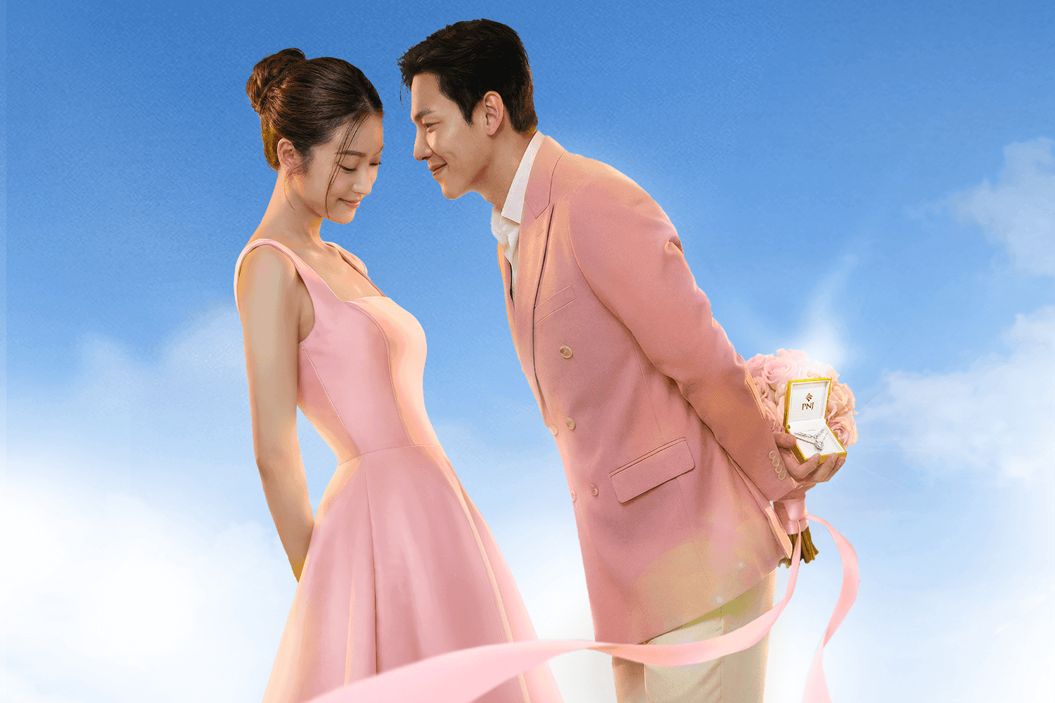 Cặp đôi hạnh phúc trong ngày Valentine, tượng trưng cho việc tình yêu tiến thêm một bước.