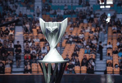 Cúp vô địch LCK, biểu tượng của danh vọng và thành công trong ngành esports.