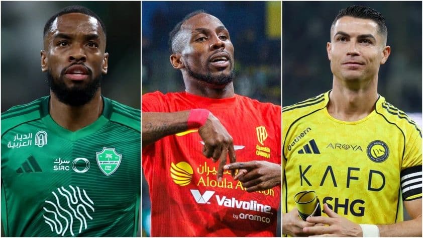 Cristiano Ronaldo cùng các đồng đội Al Nassr trên sân cỏ.