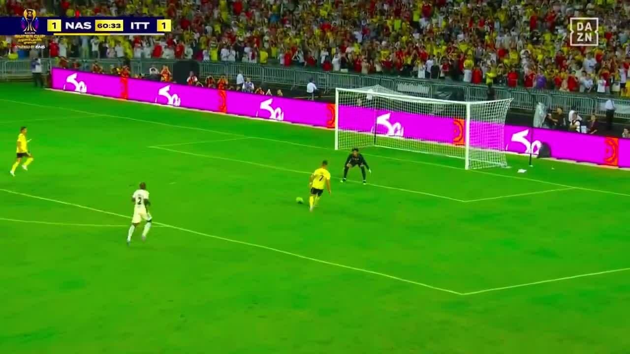Cristiano Ronaldo thể hiện vai trò thủ lĩnh, kiến tạo bàn thắng quyết định cho Al Nassr.