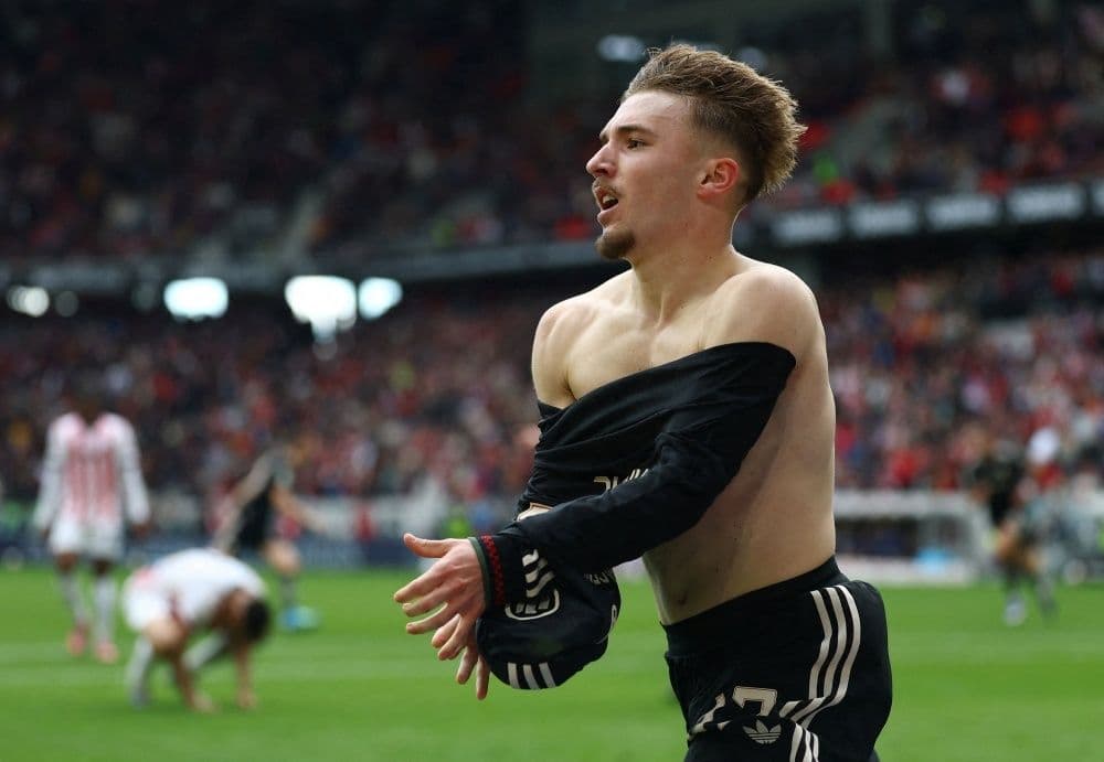 Cầu thủ Bayern Munich ăn mừng, đội bóng sẽ là thách thức lớn cho Real Madrid tại Champions League.