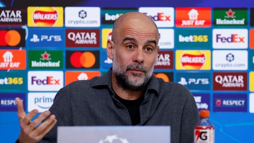 Cầu thủ Bernardo Silva của Man City nhận thẻ đỏ vì lỗi dùng tay chơi bóng trong vòng cấm, dẫn đến phạt đền.