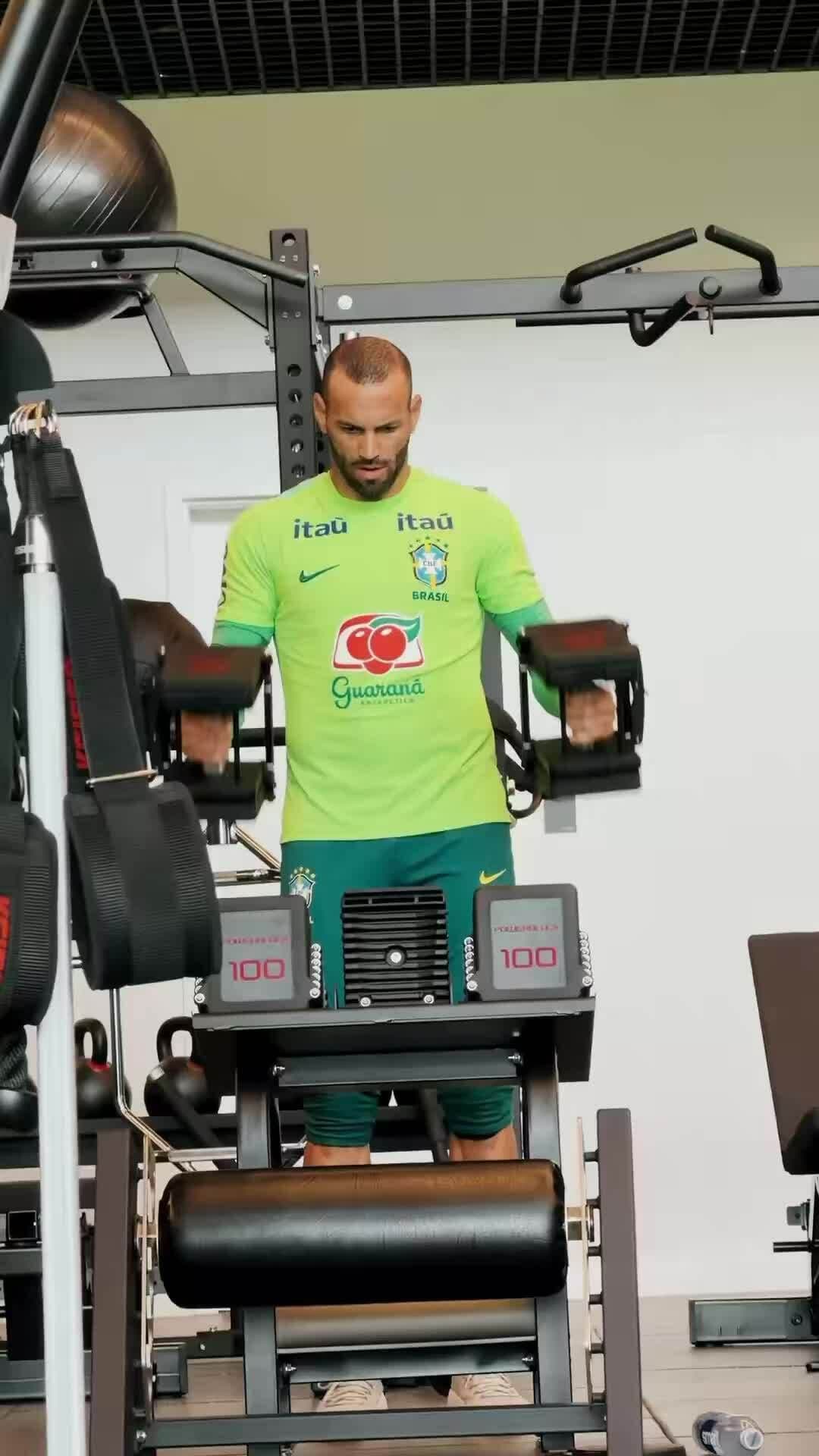 Cầu thủ Brazil tập luyện thể lực, chuẩn bị cho những thách thức của World Cup 2026 với thể thức mới.