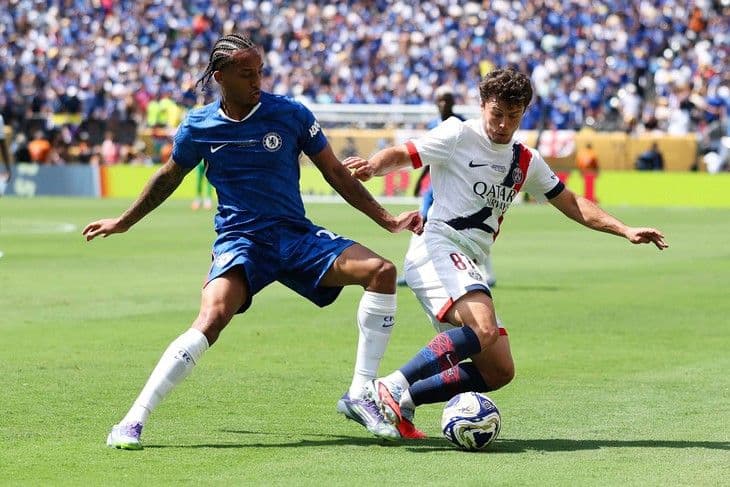 Cầu thủ Chelsea đối đầu Paris Saint-Germain tại FIFA Club World Cup.